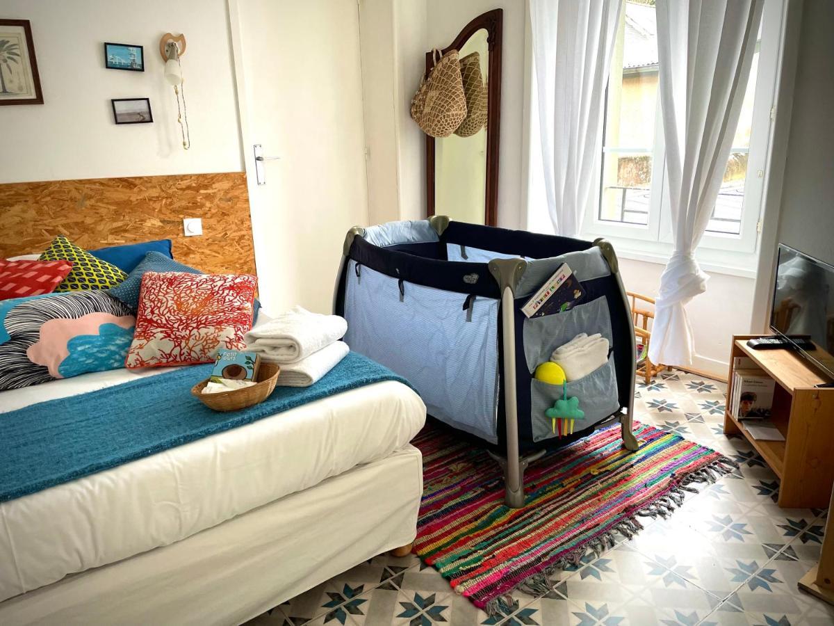 Ferienwohnung L'Arriere Cour Cancale Exterior foto