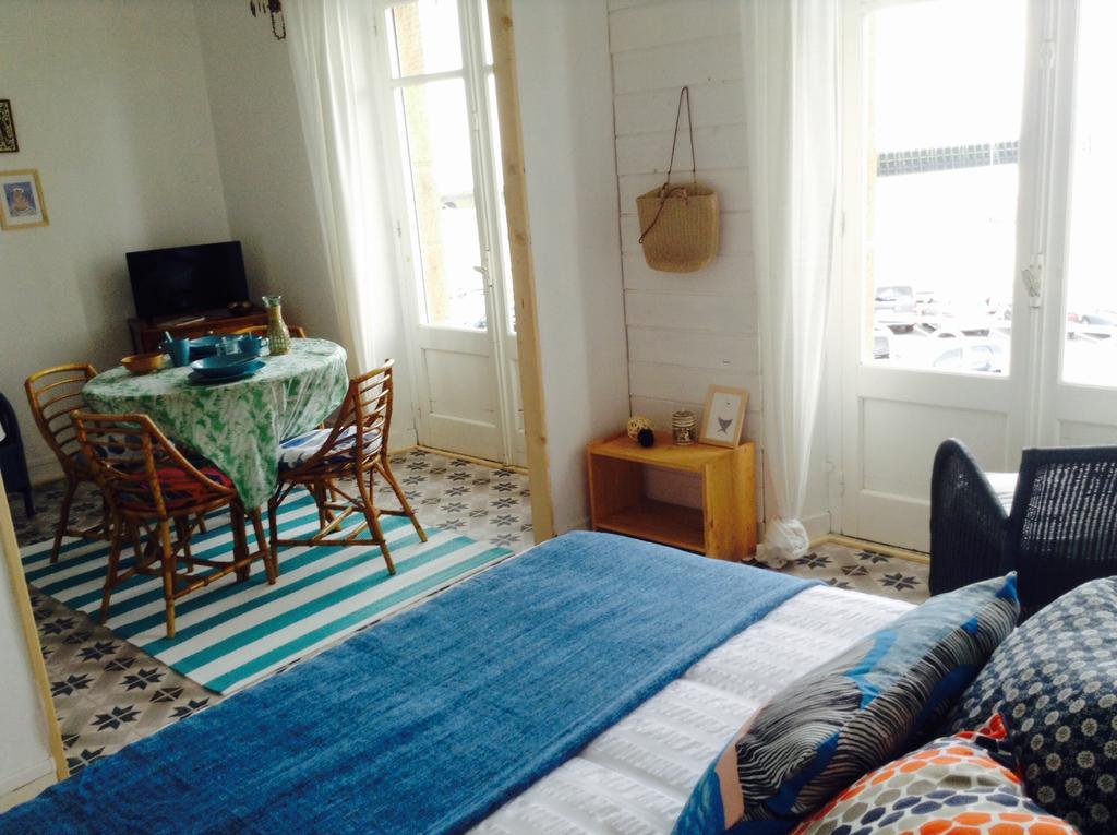 Ferienwohnung L'Arriere Cour Cancale Exterior foto